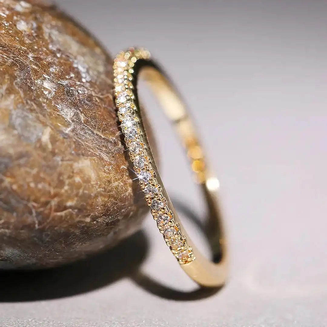 Abigail | Thin Band Solitaire Ring