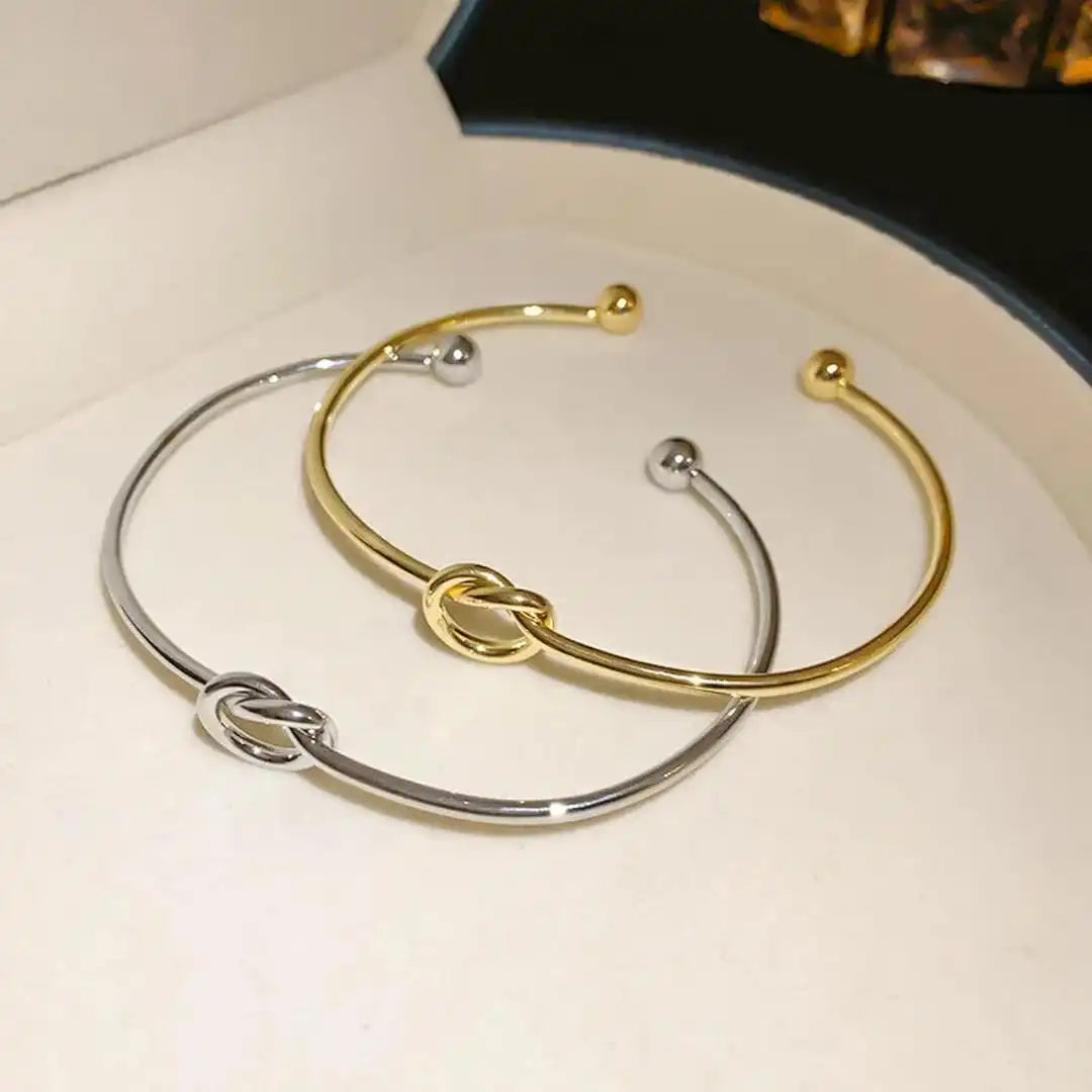Christine | Knot Bangle Bracelet