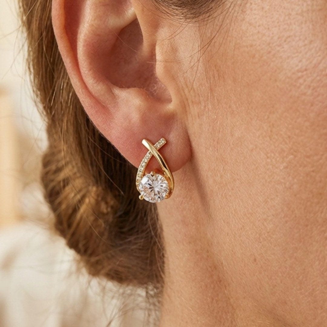 Hannah | Twisted Teardrop Stud Earrings