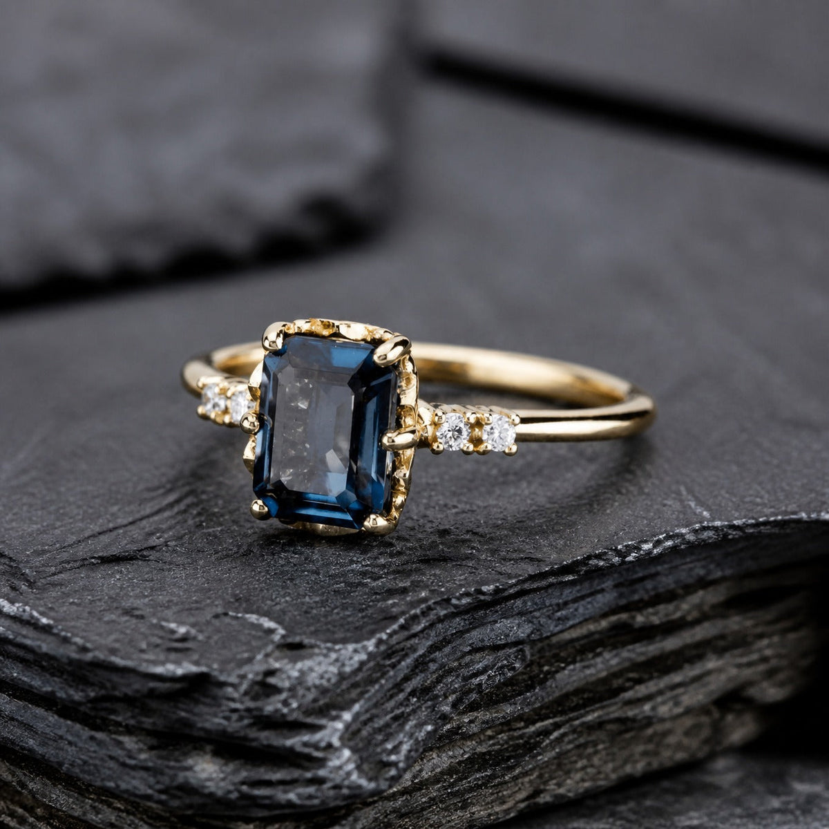 Lydia | Blue Centre Stone Ring